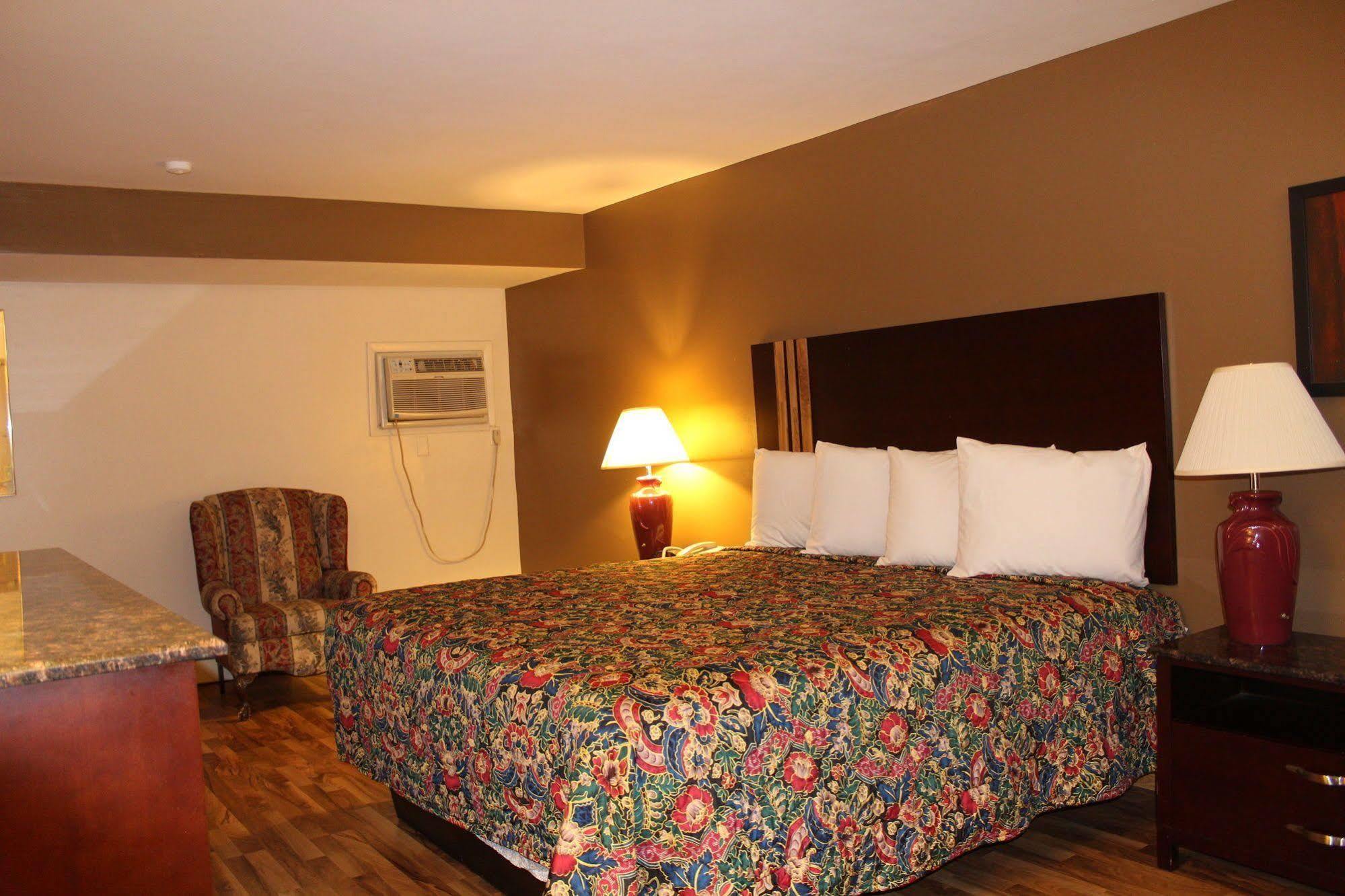 American Inn And Suites Countryside Ngoại thất bức ảnh